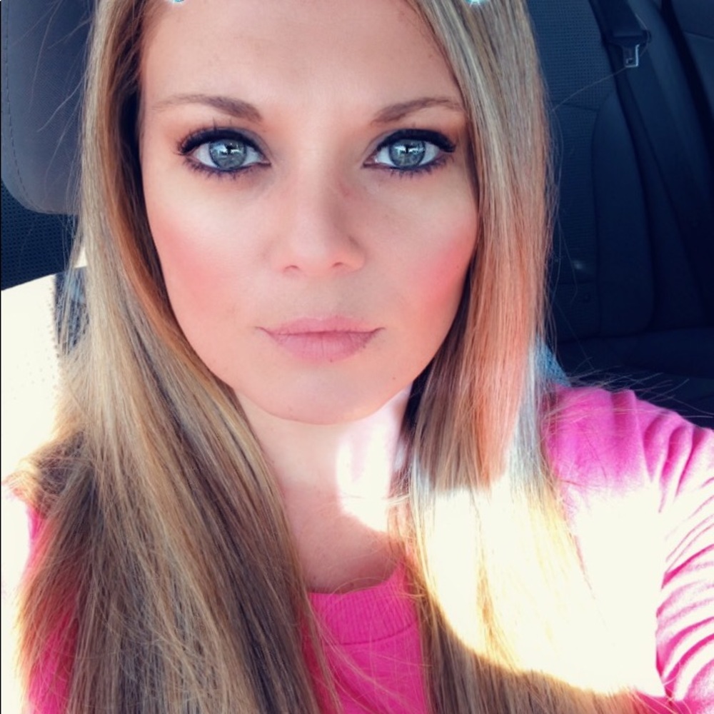 Meet your Posher, Katrina